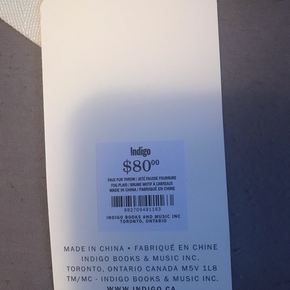 Faux fur throw - Picture 3 of 3